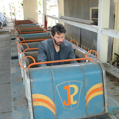 rollercoaster-keanu