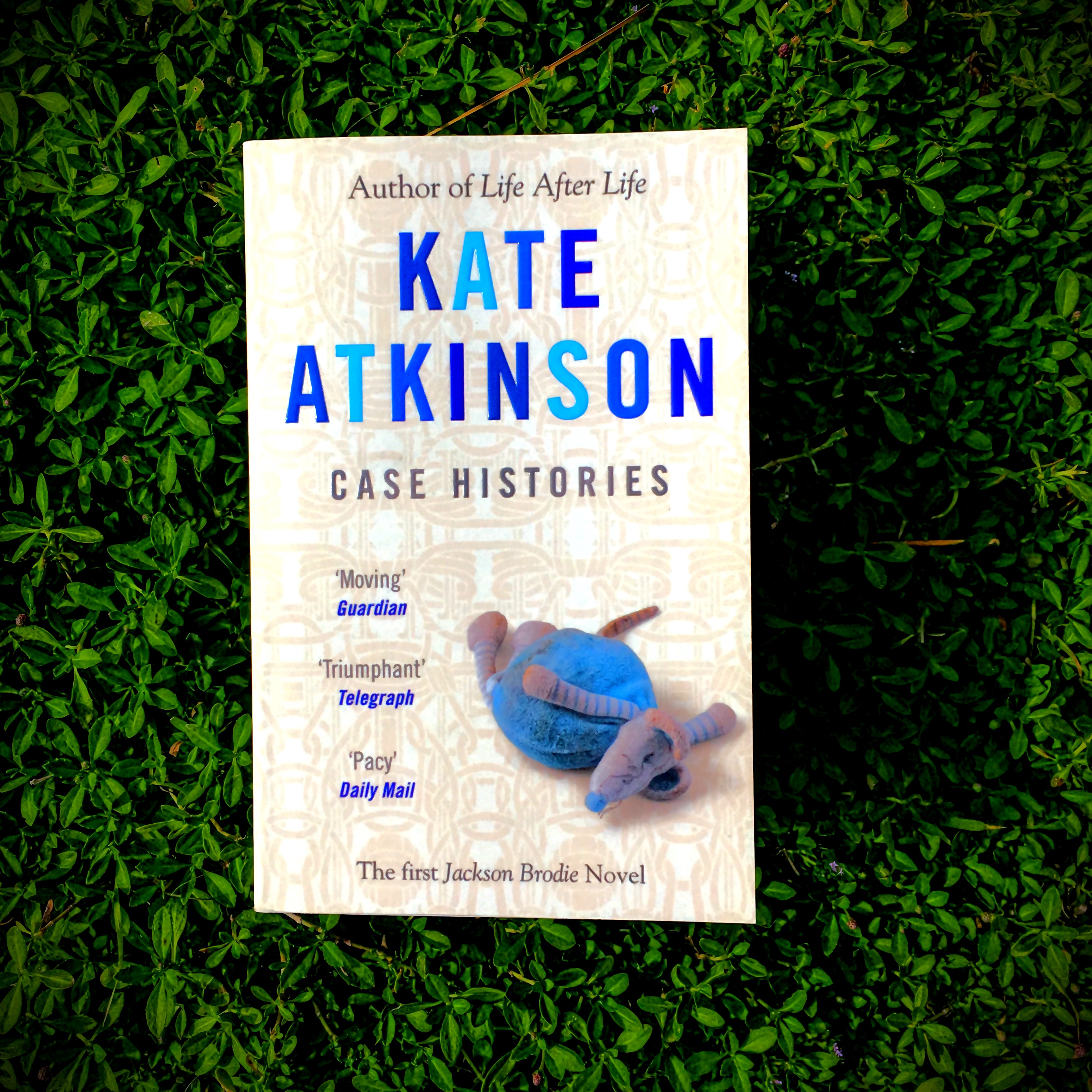 Case Histories by Kate Atkinson – Dusty Highway Book Review – Cannonball Read 18